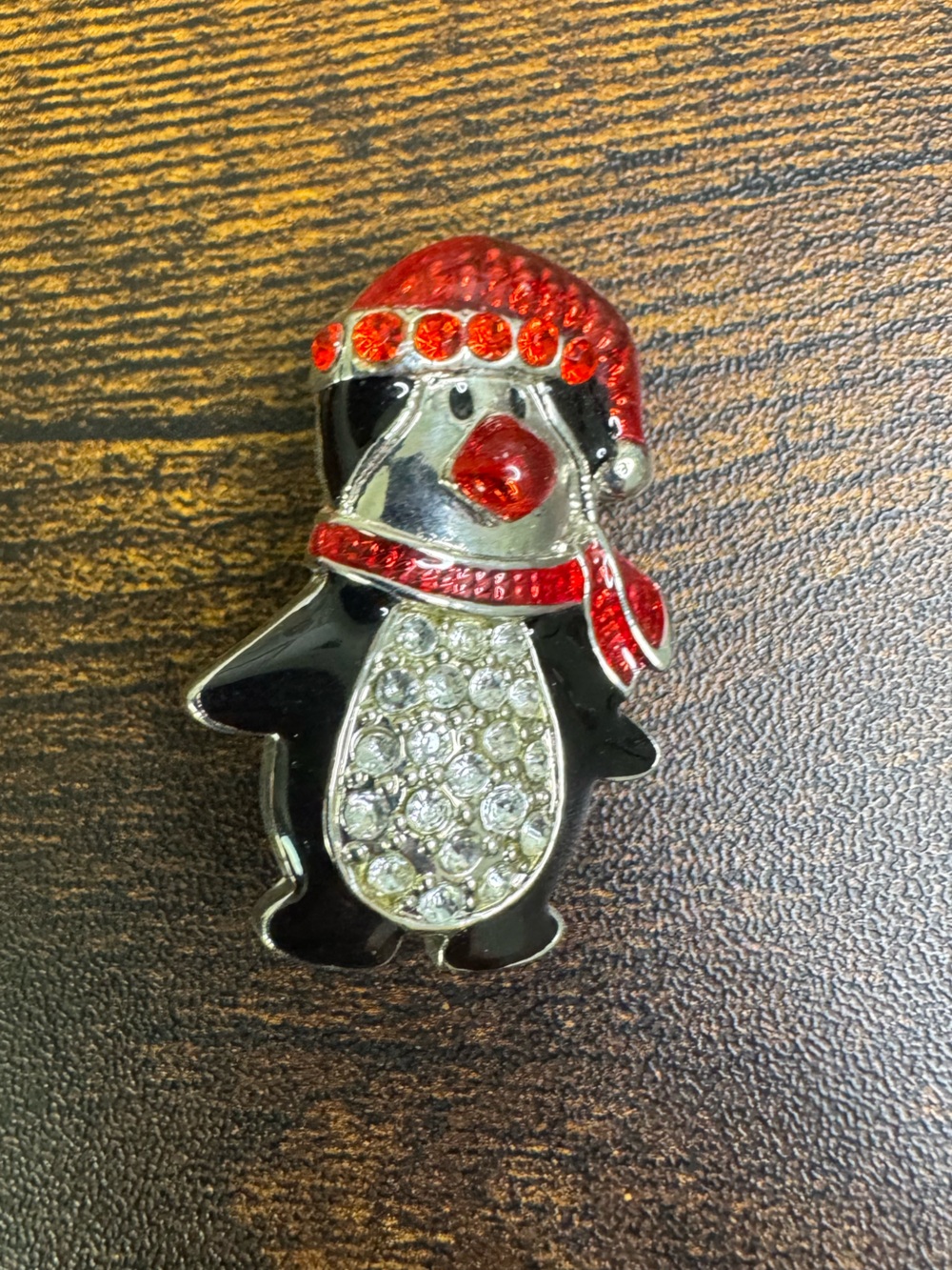 💚4/$20 Festive Penguin Crystal Brooch in Red and Black